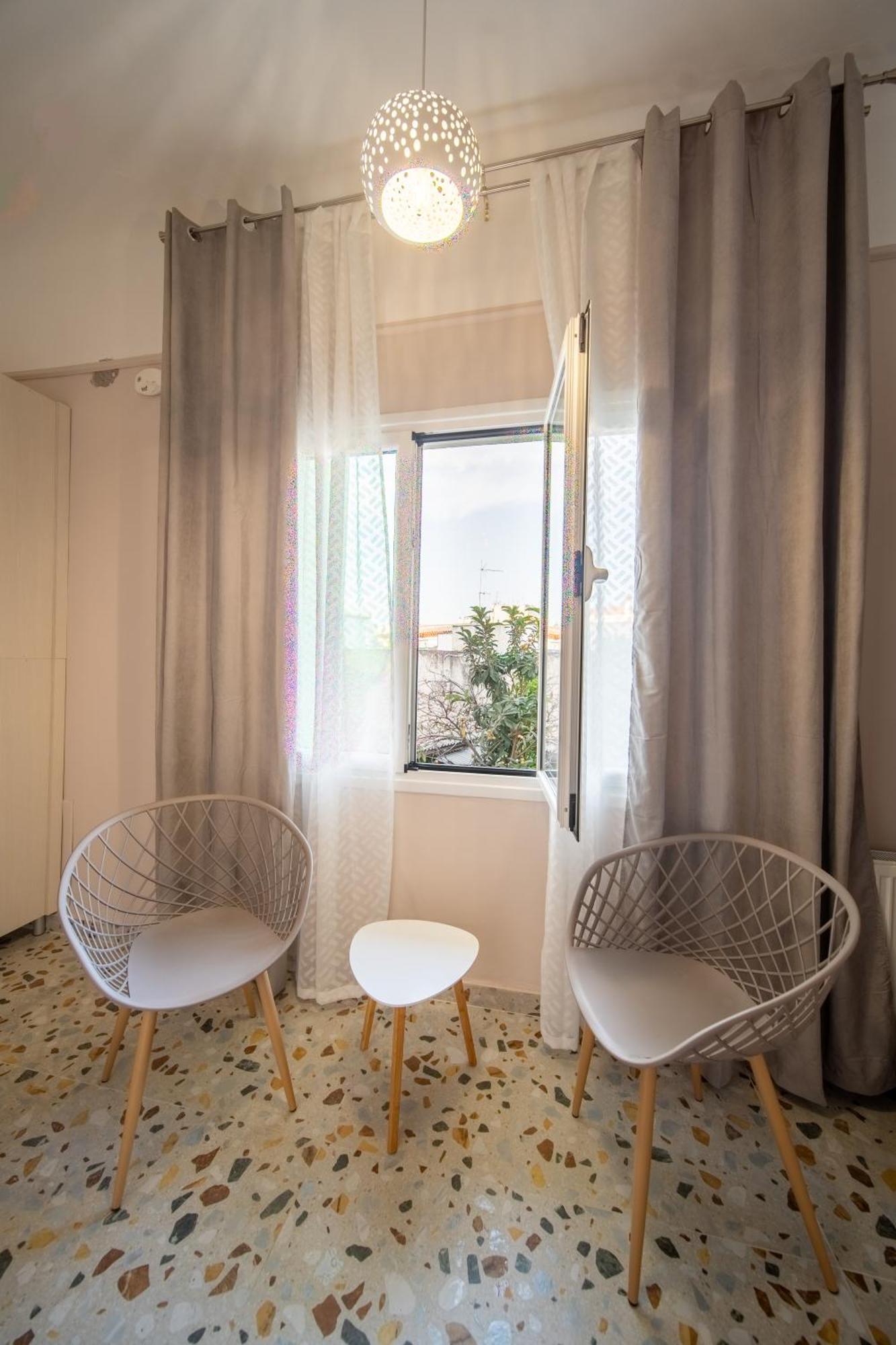 Ferienwohnung Oikia Tripodon Athen Exterior foto